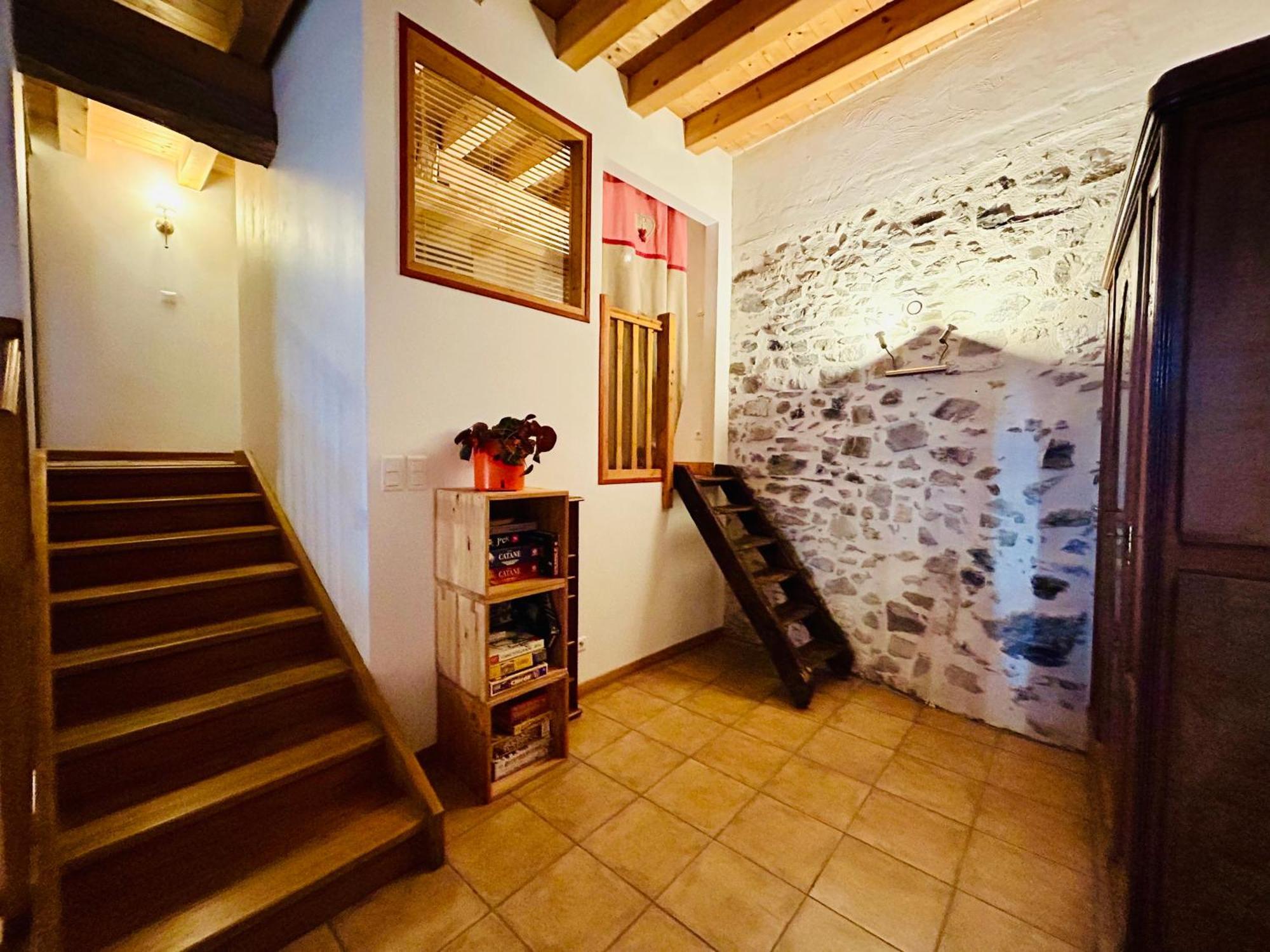 Au Pied Du Chateau- Parking Wifi Jardin - Clg Savoie Freterive Екстериор снимка